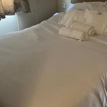 2Br-Sleeps6-Wifi-Freeparking-Holidaypark 滨海克拉克顿 外观 照片